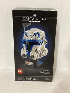 Lot 34  
            Birmingham SR107 - Parcel Delivery Only 

                
LEGO STAR WARS HELMET COLLECTION CAPTAIN REX ORIGINAL RRP £65