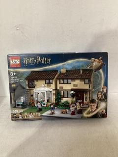 Lot 35  
            Birmingham SR107 - Parcel Delivery Only 

                
LEGO HARRY POTTER PRIVET DRIVE AUNT MARGE VISIT ORIGINAL RRP £90