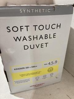 Lot 368  
            Birmingham SR107 - Parcel Delivery Only 
                
JOHN LEWIS & PARTNERS SOFT TOUCH WASHABLE DUVET KINGSIZE