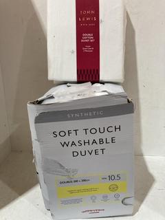 Lot 369  
            Birmingham SR107 - Parcel Delivery Only 
                
2 X JOHN LEWIS & PARTNERS BEDDING ITEMS TO INCLUDE DOUBLE COTTON DUVET SET