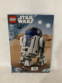 Lot 36  
            Birmingham SR107 - Parcel Delivery Only 

                
LEGO STAR WARS R2-D2 MODEL ORIGINAL RRP £90