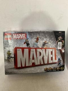 Lot 38  
            Birmingham SR107 - Parcel Delivery Only 

                
LEGO MARVEL MARVEL LOGO MODEL ORIGINAL RRP £89