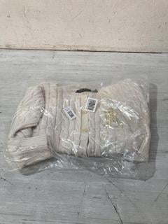 Lot 486  
            Birmingham SR107 - Parcel Delivery Only 
                
RALPH LAUREN OFF WHITE KNITTED SWEATER SIZE XS