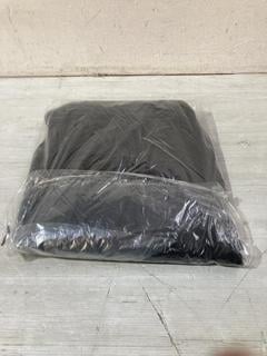 Lot 491  
            Birmingham SR107 - Parcel Delivery Only 
                
RALPH LAUREN LEONIDAS GOWN BLACK SIZE 6 DRESS ORIGINAL RRP £259