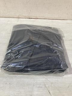 Lot 492  
            Birmingham SR107 - Parcel Delivery Only 
                
BARBOUR MODERN HERITAGE WATERPROOF COAT SIZE 10