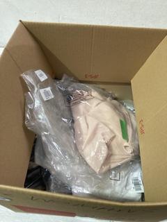 Lot 500  
            Birmingham SR107 - Parcel Delivery Only 
                
ASSORTED CLOTHING TO INCLUDE BLACK NIGHT PAJAMA SHORTS