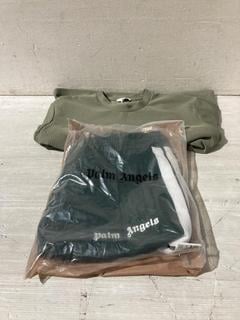 Lot 536  
            Birmingham SR107 - Parcel Delivery Only 
                
3 X ITEMS TO INCLUDE PALM ANGELS JOGGERS UK SIZE S