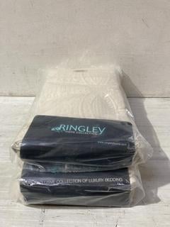 Lot 549  
            Birmingham SR107 - Parcel Delivery Only 
                
2 X ITEMS TO INCLUDE RINGLEY SINGLE SET CREAM BEDDING