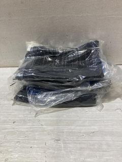 Lot 557  
            Birmingham SR107 - Parcel Delivery Only 

                
4 X ITEMS TO INCLUDE BLUE ADIDAS SEP AWAVE TIGHT LEGGINS UK SIZE 8