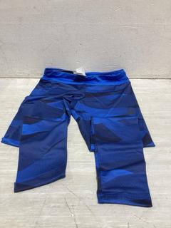 Lot 569  
            Birmingham SR107 - Parcel Delivery Only 

                
7 X ITEMS TO INCLUDE BLUE ADIDAS SEP AWAVE TIGHT LEGGINS UK SIZE 12