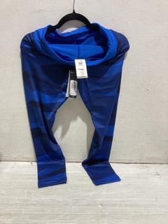 Lot 574  
            Birmingham SR107 - Parcel Delivery Only 

                
4 X ITEMS TO INCLUDE BLUE ADIDAS SEP AWAY TIGHT LEGGINS UK SIZE 12