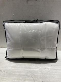 Lot 584  
            Birmingham SR107 - Parcel Delivery Only 

                
2 X ITEMS TO INCLUDE CATH KIDSTON CURTAINS