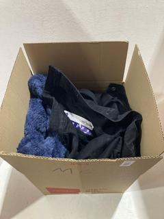 Lot 633  
            Birmingham SR107 - Parcel Delivery Only 

                
BOX OF ITEMS TO INCLUDE EURO DENIM JACKET