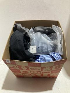 Lot 641  
            Birmingham SR107 - Parcel Delivery Only 

                
BOX OF ITEMS TO INCLUDE WEST ACE SHORTS