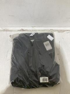 Lot 692  
            Birmingham SR107 - Parcel Delivery Only 
                
ELLIATT GIA GOWN BLACK (ORIGINAL RRP £235.00)