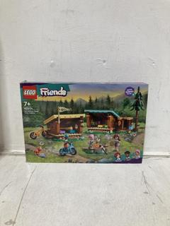 Lot 711  
            Birmingham SR107 - Parcel Delivery Only 

                
LEGO FRIENDS ADVENTURE CAMP COZY CABINS