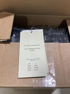 Lot 721  
            Birmingham SR107 - Parcel Delivery Only 

                
DAKAR DUFFLE CABIN BLACK SUITCASE