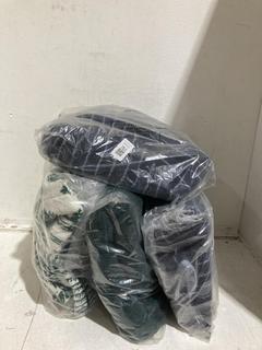 Lot 761  
            Birmingham SR107 - Parcel Delivery Only 
                
3 X JOHN LEWIS & PARTNERS TOWELS