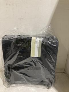 Lot 766  
            Birmingham SR107 - Parcel Delivery Only 
                
JOHN LEWIS & PARTNERS VIENNA UNDERSEAT SUITCASE IN BLACK