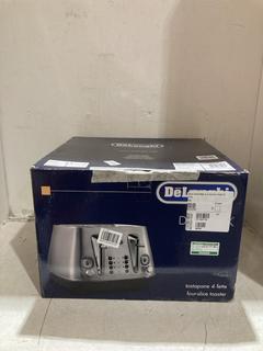 Lot 787  
            Birmingham SR107 - Parcel Delivery Only 
                
DELONGHI DISTINTA X 4 SLICE TOASTER