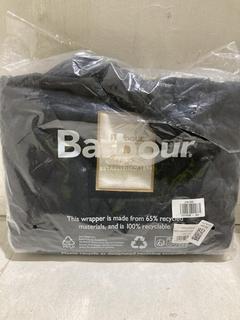 Lot 812  
            Birmingham SR107 - Parcel Delivery Only 
                
BARBOUR MARIAH MINI QUILTED TOTE BAG