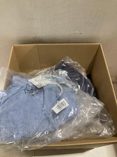 Lot 814  
            Birmingham SR107 - Parcel Delivery Only 
                
7 X JOHN LEWIS & PARTNERS GIRLS CLOTHING TO INCLUDE P2 Y LINEN SHORT IN BLUE SIZE...