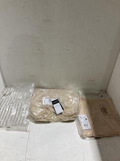 Lot 817  
            Birmingham SR107 - Parcel Delivery Only 
                
3 X CLOTHING ITEMS TO INCLUDE RALPH LAUREN LD SPRING 2025 IN CREAM ORIGINAL RRP £259