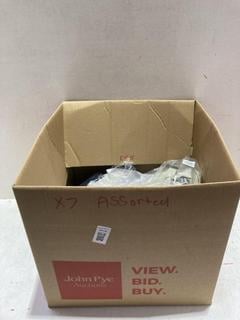 Lot 868  
            Birmingham SR107 - Parcel Delivery Only 

                
7 X ASSORTED CLOTHING ITEMS TO INCLUDE P2 S LINEN SHIRT GREEN SIZE AGE 4 YEARS