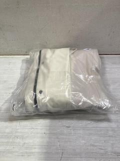 Lot 904  
            Birmingham SR107 - Parcel Delivery Only 
                
ILSE JACOBSEN HOMB RAIN MAC IN CREAM SIZE 14 ORIGINAL RRP £157