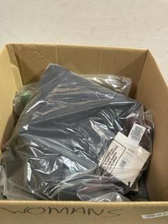 Lot 911  
            Birmingham SR107 - Parcel Delivery Only 
                
5 X WOMENS CLOTHING ITEMS TO INCLUDE JOHN LEWIS & PARTNERS STARTER SLIM BLAZER IN...