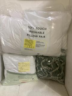 Lot 925  
            Birmingham SR107 - Parcel Delivery Only 
                
4 X JOHN LEWIS & PARTNERS BEDDING ITEMS TO INCLUDE SOFT TOUCH WASHABLE PILLOW PAIR