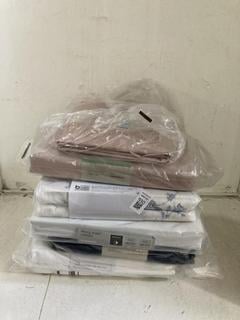 Lot 930  
            Birmingham SR107 - Parcel Delivery Only 
                
6 X JOHN LEWIS & PARTNERS BEDDING TO INCLUDE JOHN LEWIS EGYPTIAN COTTON STANDARD ...