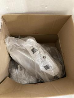 Lot 938  
            Birmingham SR107 - Parcel Delivery Only 
                
BOX OF 3 X JOHN LEWIS & PARTNERS ACCESSORIES APPROX ORIGINAL RRP £150