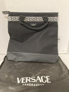 Lot 956  
            Birmingham SR107 - Parcel Delivery Only 

                
INSTITUTIONAL BLACK CANVAS BAG