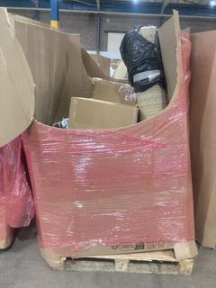 Lot 1011  
            Birmingham SR106 - Collection or Optional Delivery Available 

                
PALLET OF ITEMS TO INCLUDE RUSSELL HOBBS MICROWAVE (ALL PALLET CONTENTS MUST BE R...