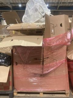 Lot 1016  
            Birmingham SR106 - Collection or Optional Delivery Available 

                
PALLET OF ITEMS TO INCLUDE LASSIC CORONA NEST OF TABLE (ALL PALLET CONTENTS MUST ...
