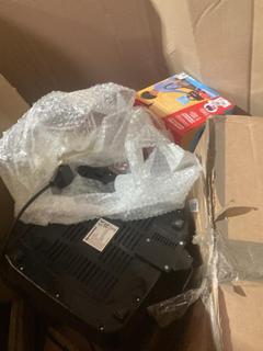 Lot 1085  
            Birmingham SR106 - Collection or Optional Delivery Available 

                
PALLET OF ITEMS TO INCLUDE COSDON HENRY VACUUM CLEANER (ALL PALLET CONTENTS MUST ...