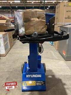 Lot 20  
            Birmingham SR106 - Collection or Optional Delivery Available 

                
HYUNDAI LOG SPLITTER HLS888VE ORIGINAL RRP £630 (LOCATION: A2)