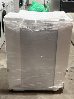 Lot 22  
            Birmingham SR106 - Collection or Optional Delivery Available 

                
HOTPOINT 9 PLACE SLIMLINE DISHWASHER - HF9E 1B19 UK - ORIGINAL RRP £259 (LOCATION...