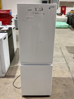 Lot 345  
            Birmingham SR106 - Collection or Optional Delivery Available 

                
FRIDGEMASTER FREESTANDING 60/40 FRIDGE FREEZER IN WHITE - MODEL NO. MC50175A - OR...