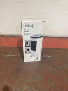 Lot 378  
            Birmingham SR106 - Collection or Optional Delivery Available 

                
BLACK + DECKER 7 LITRE 2 IN 1 DIGITAL AIR COOLER (LOCATION: A15)