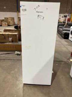 Lot 407  
            Birmingham SR106 - Collection or Optional Delivery Available 

                
FRIDGEMASTER FREESTANDING STATIC TALL FREEZER - MTZ55153E - ORIGINAL RRP £299 (LO...