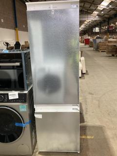 Lot 41  
            Birmingham SR106 - Collection or Optional Delivery Available 

                
BOSCH SERIES 2 70/30 BUILT IN FRIDGE FREEZER (003440220) - ORIGINAL RRP £699 (LOC...
