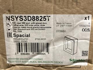 Lot 558  
            Birmingham SR106 - Collection or Optional Delivery Available 

                
SCHNEIDER ELECTRIC WALL MOUNTED STEEL ENCLOSURE WITH TRANSPARENT DOOR ORIGINAL RR...