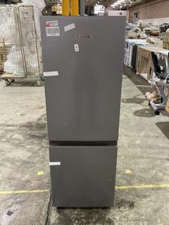 Lot 686  
            Birmingham SR106 - Collection or Optional Delivery Available 

                
FRIDGEMASTER FREESTANDING 60/40 FRIDGE FREEZER IN SILVER - MC50165ES - ORIGINAL R...