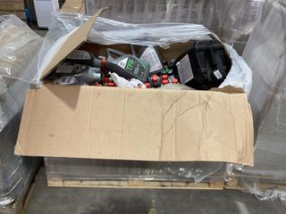 Lot 732  
            Birmingham SR106 - Collection 

                
PALLET OF ITEMS TO INCLUDE COMMA TFR HEAVY DUTY TRUCK & CURTAIN CLEAN CONCENTRATE...