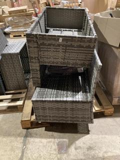 Lot 853  
            Birmingham SR106 - Collection or Optional Delivery Available 

                
PALLET OF ITEMS TO INCLUDE RATTAN GARDEN SET PARTS (ALL PALLET CONTENTS MUST BE R...