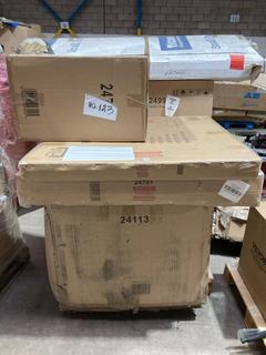 Lot 910  
            Birmingham SR106 - Collection or Optional Delivery Available 

                
PALLET OF ITEMS TO INCLUDE FURNITURE MAXI LIFTING UP DINING TABLE + COVER (ALL PA...
