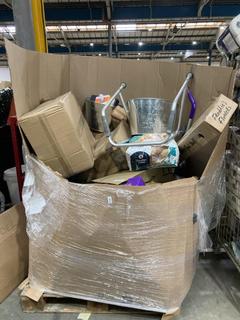 Lot 922  
            Birmingham SR106 - Collection or Optional Delivery Available 

                
PALLET OF ITEMS TO INCLUDE FLASH POWER SPRAY MOP (ALL PALLET CONTENTS MUST BE REM...