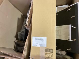 Lot 943  
            Birmingham SR106 - Collection or Optional Delivery Available 

                
PALLET OF ITEMS TO INCLUDE ELEGANCE BATHROOM MIRROR H45 X W53 X D5CM (ALL PALLET ...